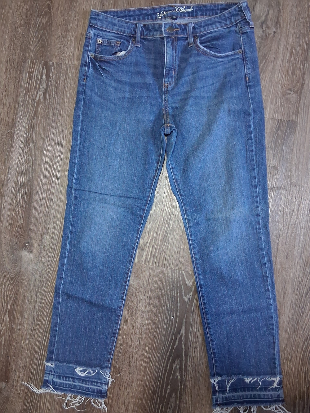 Universal Thread Dark Blue Cropped Skinny Jeans with Frayed Hem